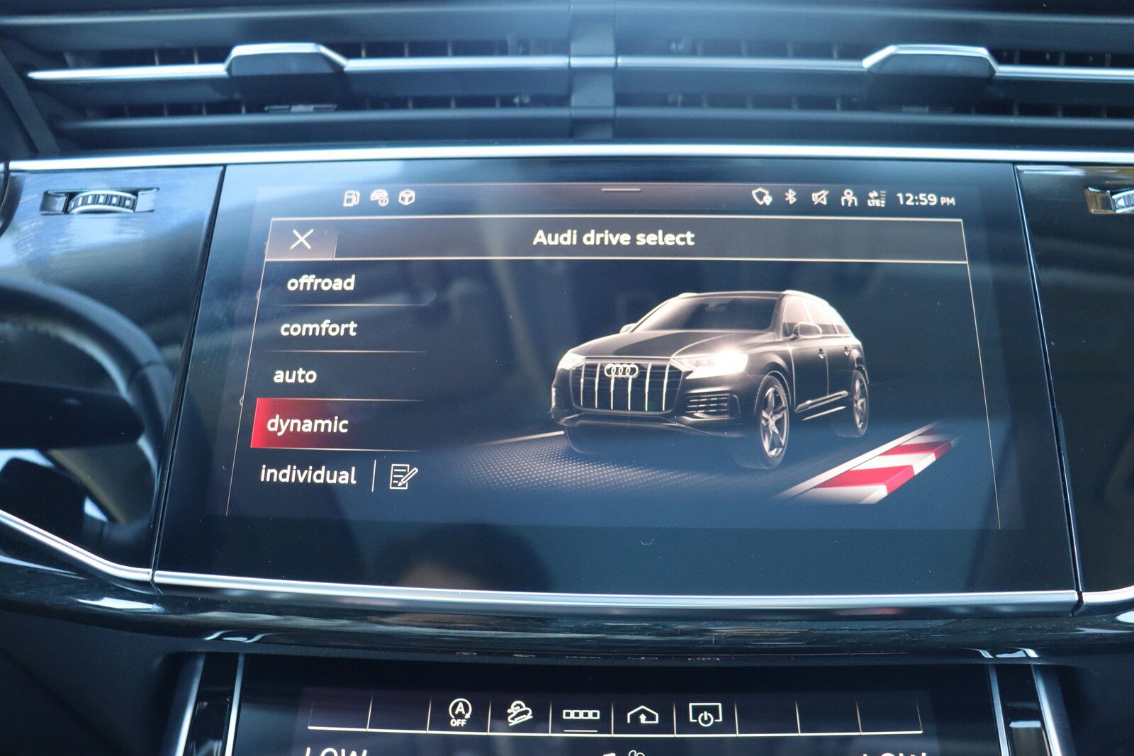 Used 2023 Audi Q7 2.0T Premium Plus w/ Premium Plus Package AWD/4WD image 39
