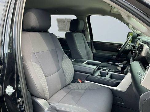 Used 2022 Toyota Tundra SR5 AWD/4WD image 16