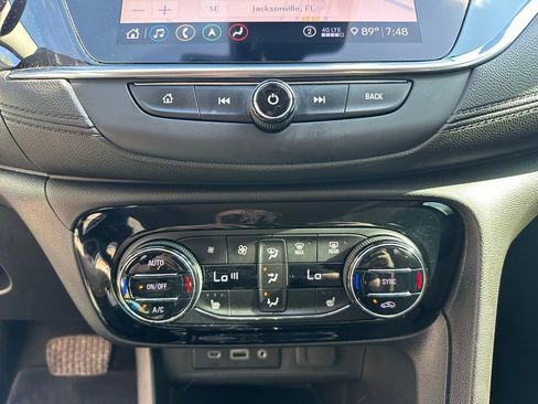 Used 2020 Buick Encore GX Essence w/ Experience Buick Package image 20