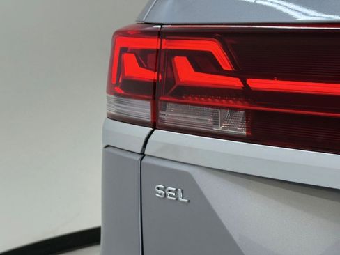 Used 2024 Volkswagen Atlas SEL image 10