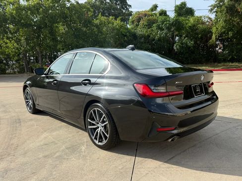 Used 2019 BMW 330i xDrive Sedan w/ Convenience Package AWD/4WD image 4