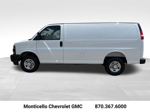 New 2026 Chevrolet Express 2500 w/ Driver Convenience Package RWD image 6