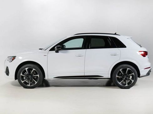 Used 2025 Audi Q3 2.0T Premium Plus w/ Premium Plus Package AWD/4WD image 2