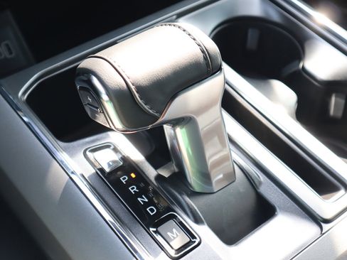 New 2025 Ford F150 Lariat w/ Equipment Group 501A Mid image 29