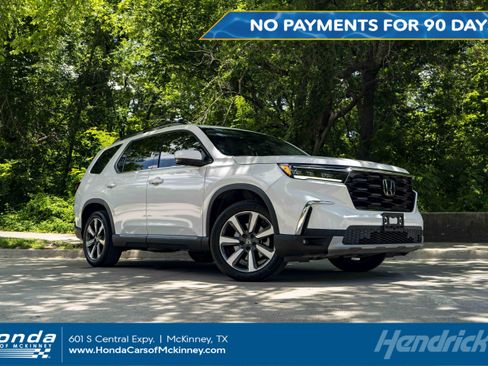 Used 2023 Honda Pilot Touring image 1