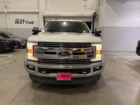 Used 2019 Ford F350 Lariat w/ Lariat Ultimate Package image 2