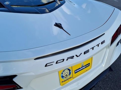 Used 2020 Chevrolet Corvette Stingray Preferred Cpe w/ 2LT Preferred Equipment Group RWD image 11