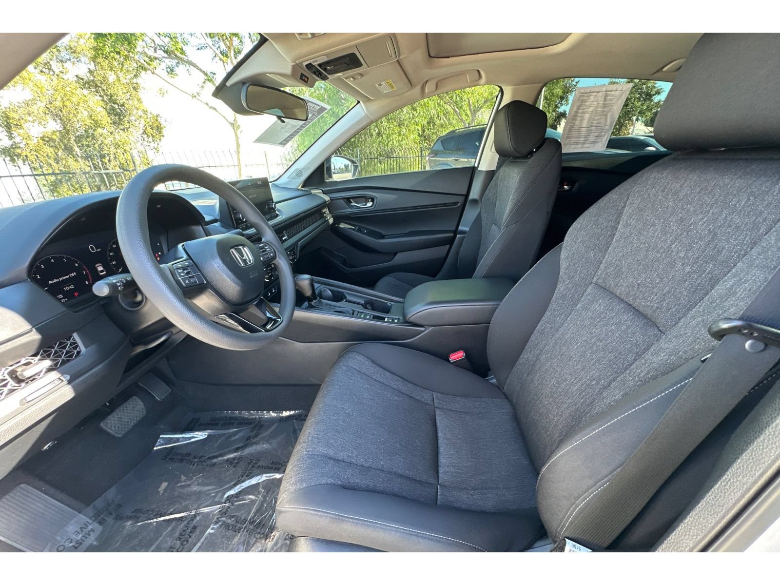 Used 2025 Honda Accord SE image 4