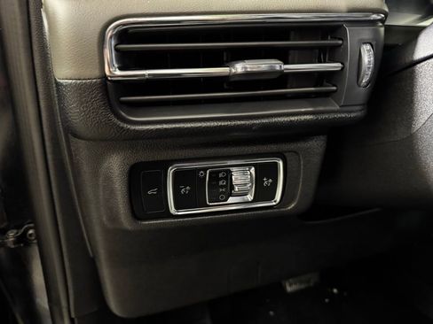 Certified 2023 Lincoln Corsair Reserve w/ Equipment Group 202A image 21