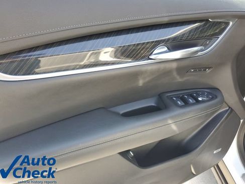 Used 2021 Cadillac XT6 Premium Luxury FWD image 21