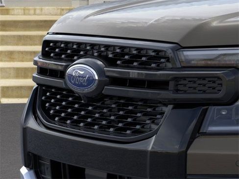 New 2025 Ford Ranger Lariat w/ FX4 Off-Road Package image 17