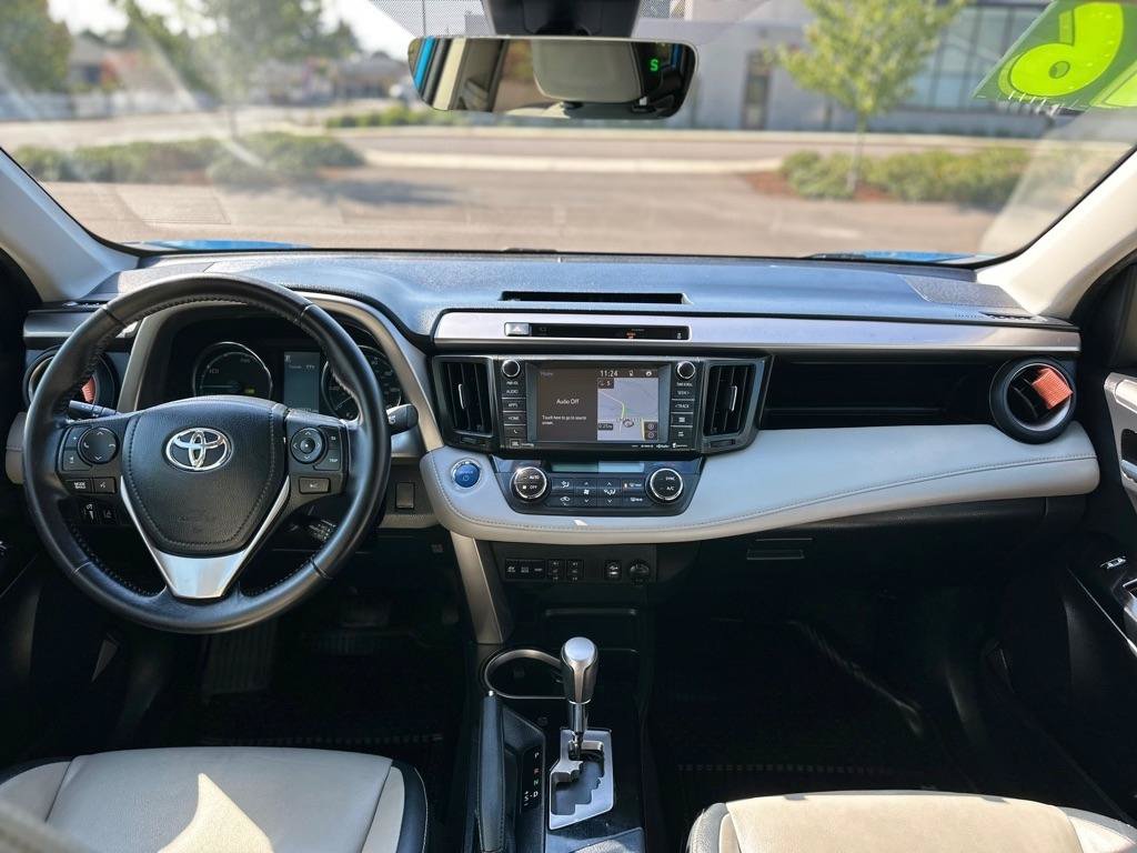 Used 2016 Toyota RAV4 Limited AWD/4WD image 9