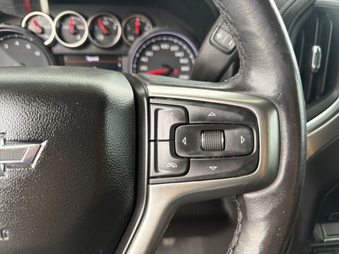 Used 2022 Chevrolet Silverado 1500 LT Trail Boss w/ Bed Protection Package AWD/4WD image 32