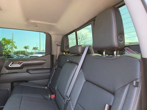 Used 2024 GMC Sierra 1500 SLT w/ SLT Premium Plus Package AWD/4WD image 21