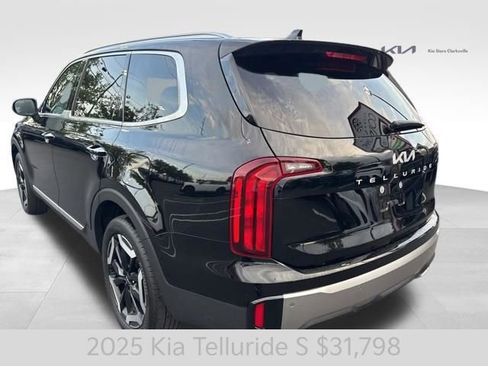 Certified 2025 Kia Telluride S FWD image 6