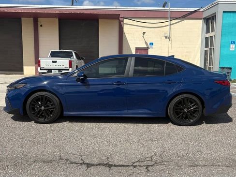 Used 2025 Toyota Camry SE w/ Multimedia Upgrade Package image 6