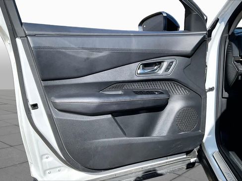 Certified 2024 Nissan Ariya AWD image 24
