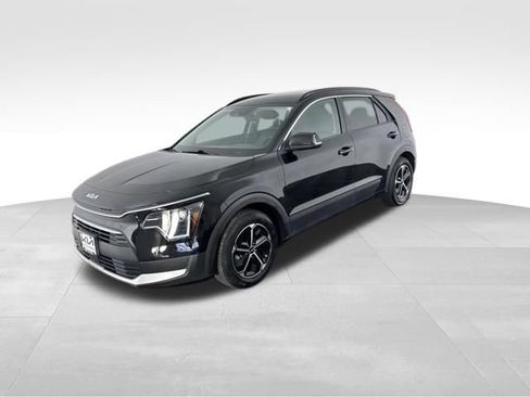 Certified 2024 Kia Niro EX FWD image 5