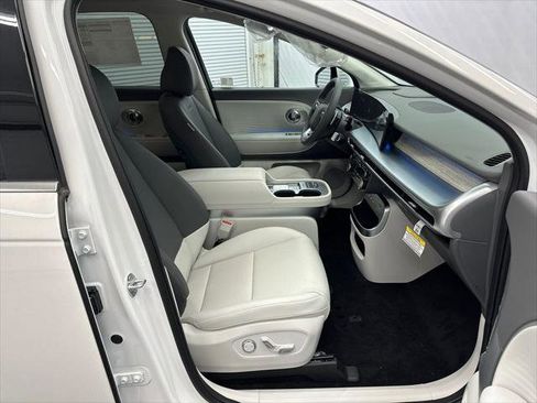 New 2026 Hyundai Ioniq 9 SEL image 14