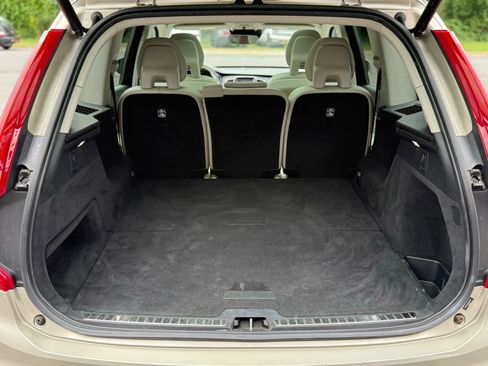 Used 2016 Volvo XC90 T5 Momentum image 38