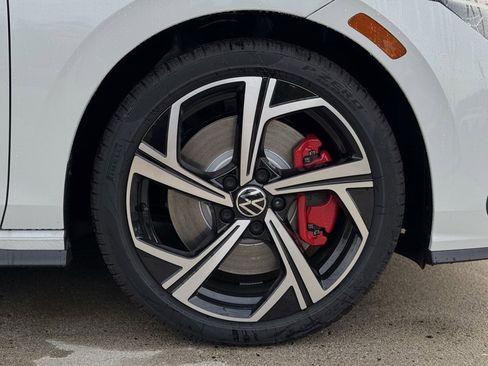 New 2025 Volkswagen GTI SE image 7
