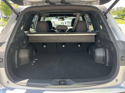 Used 2025 Subaru Forester Premium AWD/4WD image 11