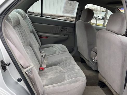 Used 2001 Buick Century Custom w/ Premium Pkg image 28