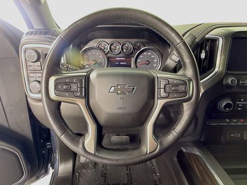 Used 2022 Chevrolet Silverado 1500 LT Trail Boss image 11