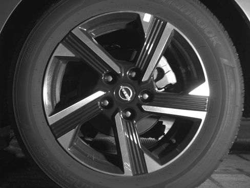 Used 2025 Nissan Sentra SV image 14