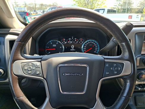 Used 2019 GMC Sierra 2500 Denali w/ Duramax Plus Package AWD/4WD image 19