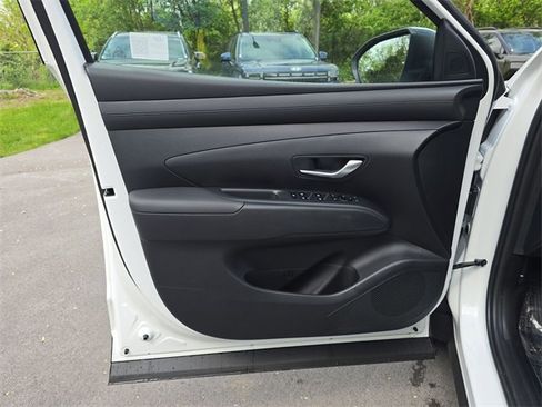 New 2025 Hyundai Santa Cruz SEL image 13