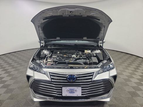 Used 2019 Toyota Avalon XLE image 13