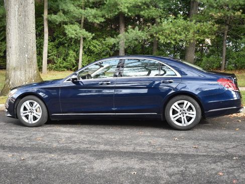 Used 2020 Mercedes-Benz S 560 4MATIC Sedan image 3
