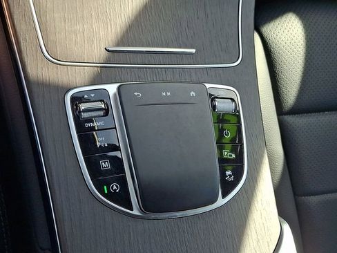 Used 2021 Mercedes-Benz GLC 300 4MATIC image 16