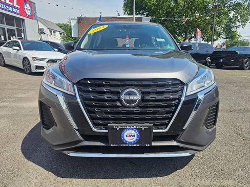 Used 2024 Nissan Kicks S FWD image 2