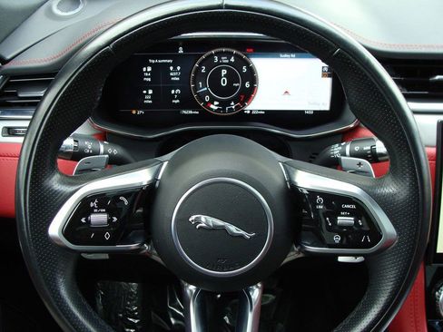 Used 2021 Jaguar F-PACE R-Dynamic S image 15