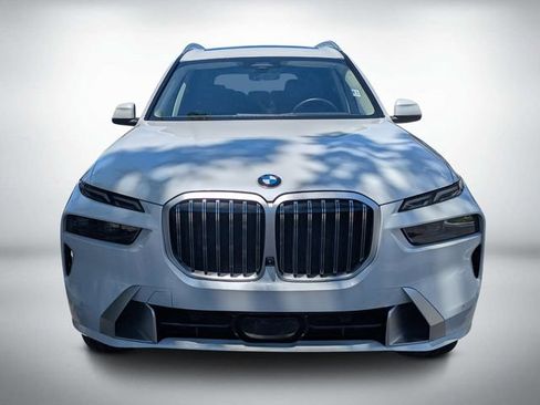 Used 2026 BMW X7 xDrive40i AWD/4WD image 9