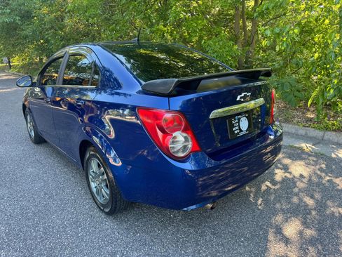 Used 2013 Chevrolet Sonic LT FWD image 7