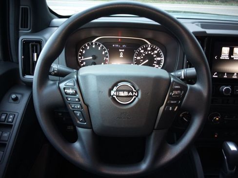 New 2026 Nissan Frontier SV w/ Tow Package AWD/4WD image 15