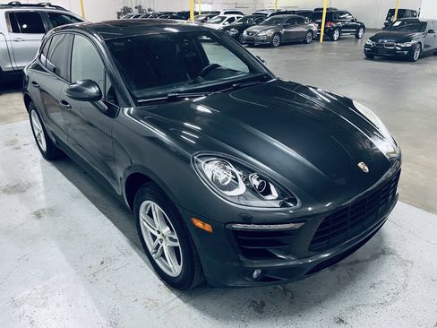 Used 2017 Porsche Macan AWD/4WD image 14