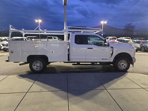 New 2026 Ford F350 XL w/ XL Chrome Package image 6