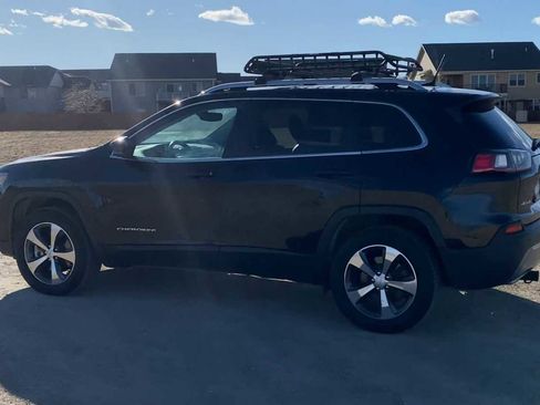 Used 2019 Jeep Cherokee Limited image 6