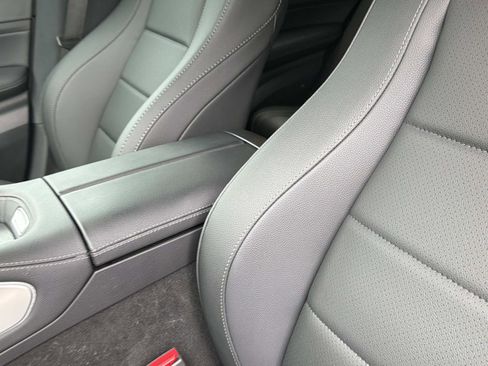 Certified 2025 Mercedes-Benz GLE 450e 4MATIC image 18