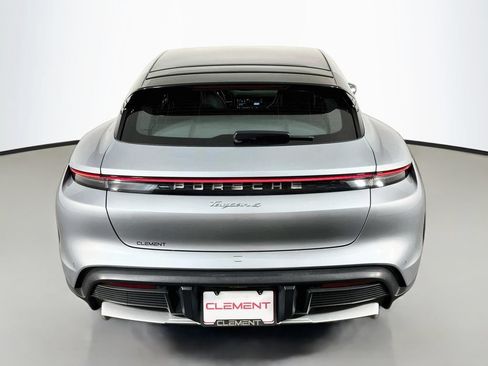 Used 2022 Porsche Taycan 4 Cross Turismo AWD/4WD image 8