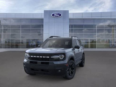 New 2025 Ford Bronco Sport Outer Banks w/ Outer Banks Tech Package+ AWD/4WD image 2