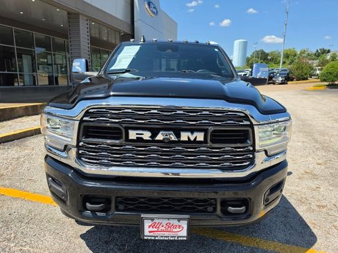 Used 2024 RAM 2500 Limited AWD/4WD image 2