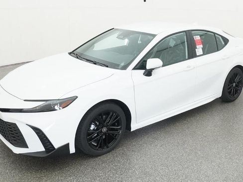 New 2026 Toyota Camry SE FWD image 37
