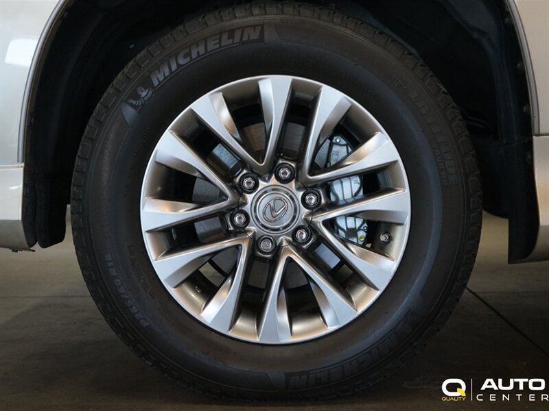 Used 2015 Lexus GX 460 Luxury AWD/4WD image 9