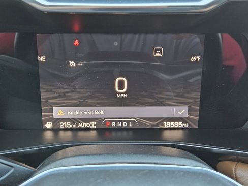 Used 2023 GMC Canyon AT4 w/ AT4 Premium Package image 19