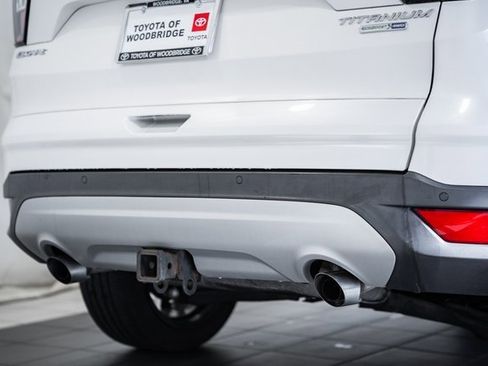 Used 2018 Ford Escape Titanium w/ Ford Safe & Smart Package image 8